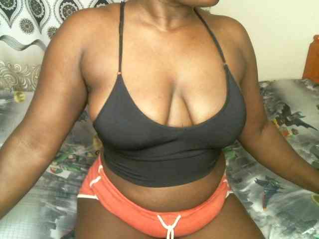 BLACKQUEEN344 webcam