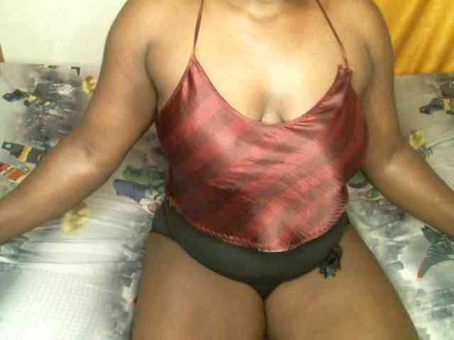 BLACKQUEEN344 webcam