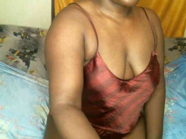 BLACKQUEEN344 webcam