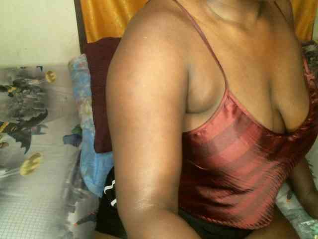 BLACKQUEEN344 webcam