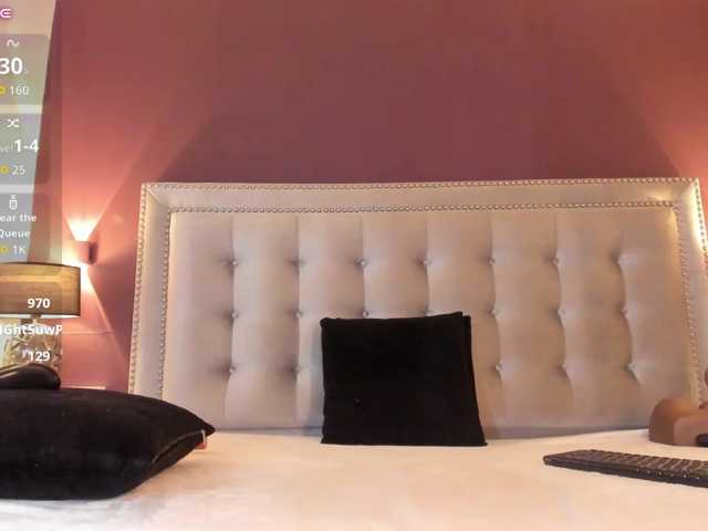 IssyRosse live cam on BongaCams