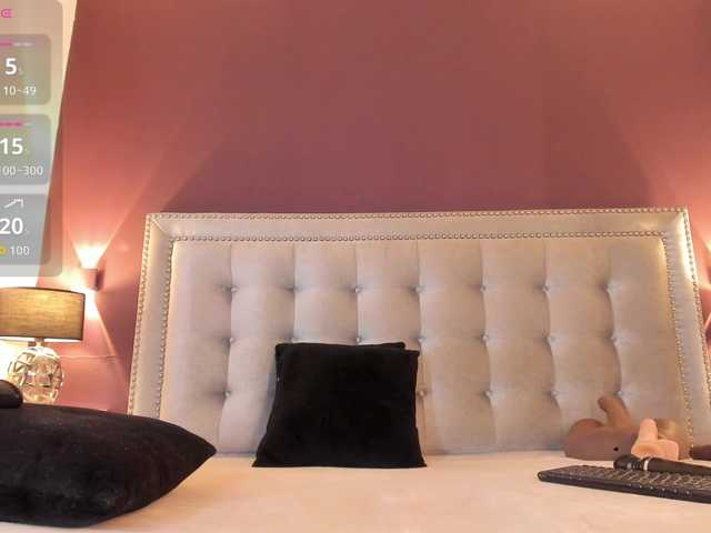IssyRosse live cam on BongaCams
