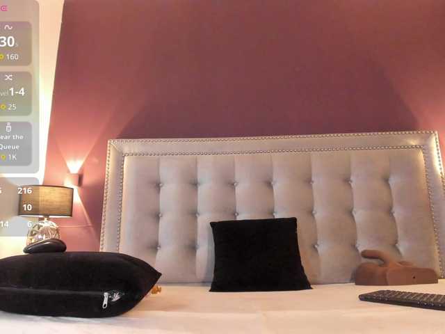 IssyRosse live cam on BongaCams