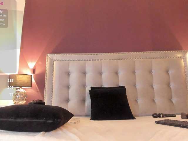 IssyRosse live cam on BongaCams
