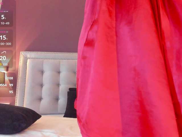 IssyRosse live cam on BongaCams