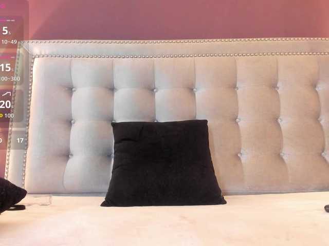 IssyRosse live cam on BongaCams