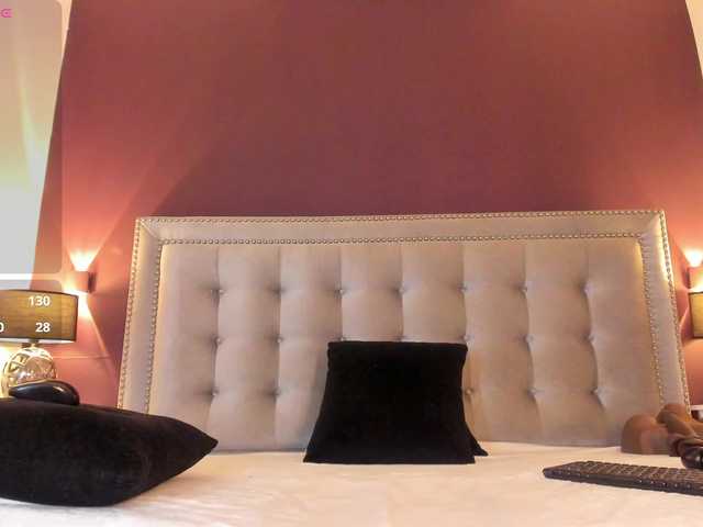 IssyRosse live cam on BongaCams