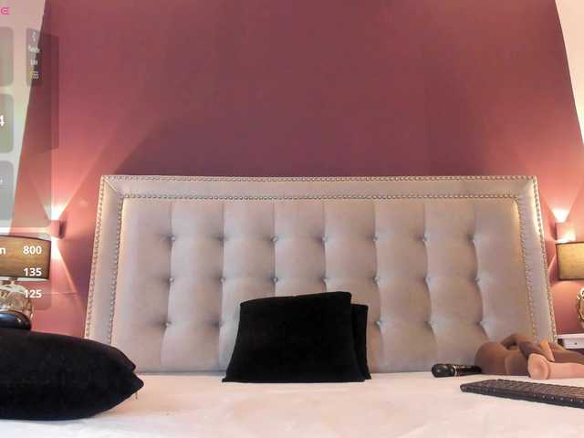 IssyRosse live cam on BongaCams