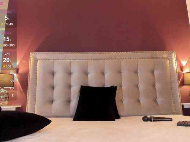 IssyRosse webcam