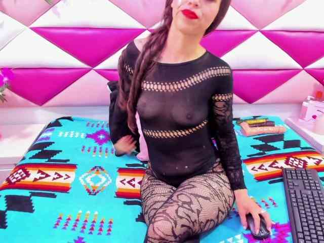 Model: MarianaThompson