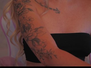 DiamondAva Porn Show