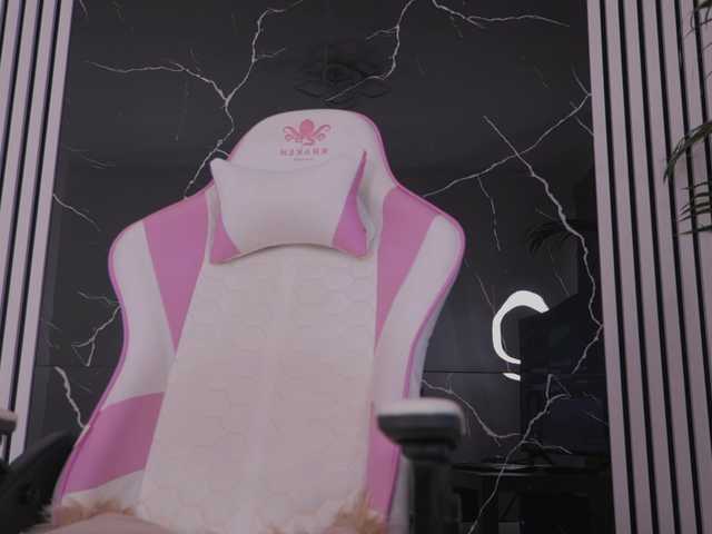 Theajoy live cam on BongaCams
