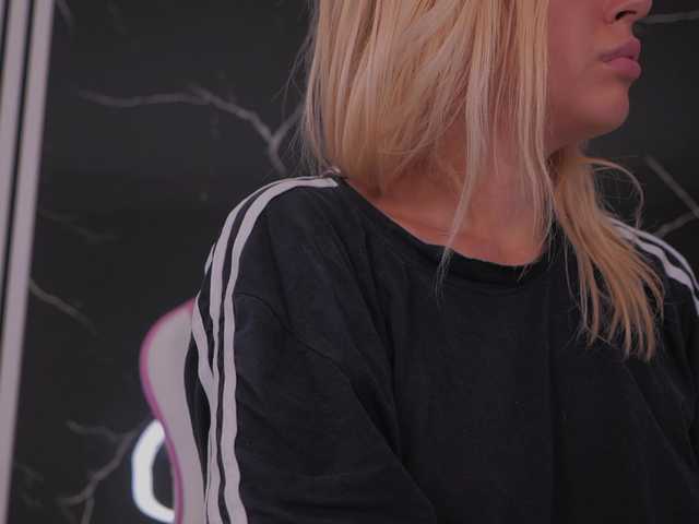 Theajoy live cam