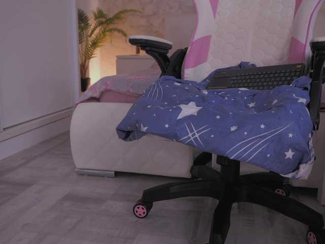 Theajoy live cam on BongaCams