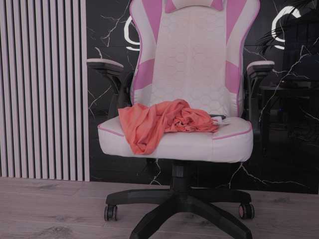 DiamondAva live cam preview