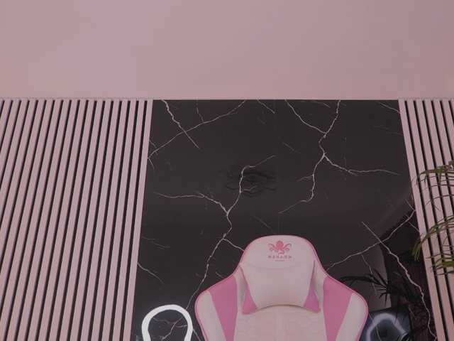 Theajoy live cam on BongaCams