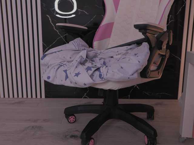 Theajoy live webcam show