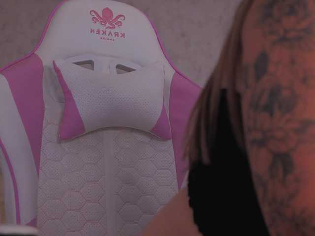 Theajoy live cam on BongaCams
