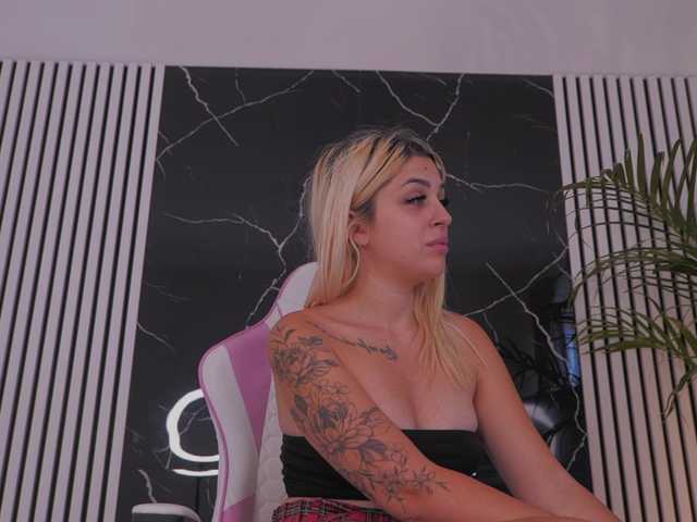 Theajoy live webcam show