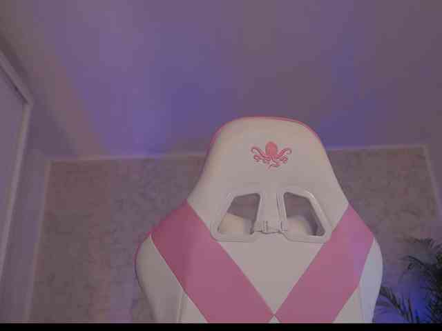 DiamondAva webcam