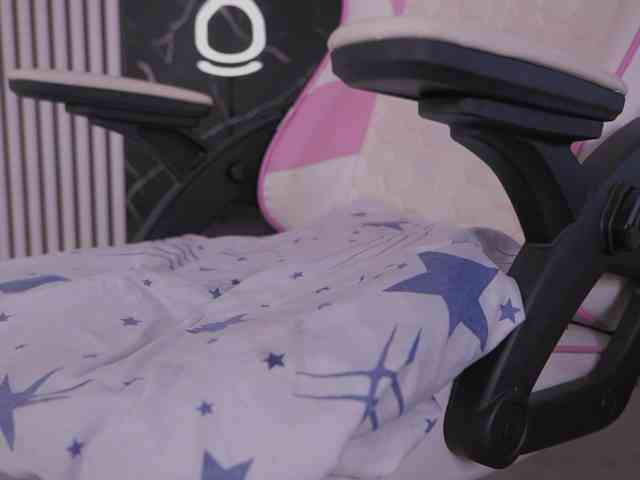 DiamondAva webcam