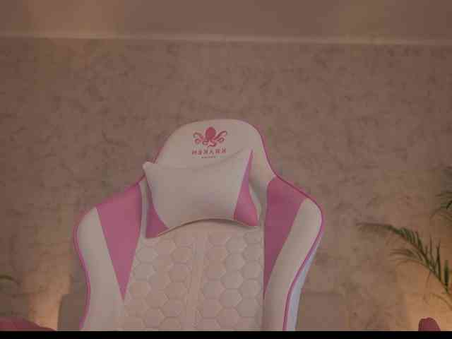 DiamondAva webcam