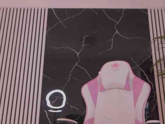Modella: DiamondAva