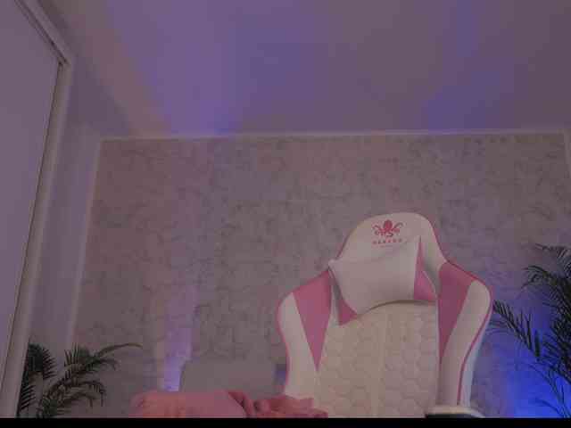 DiamondAva webcam