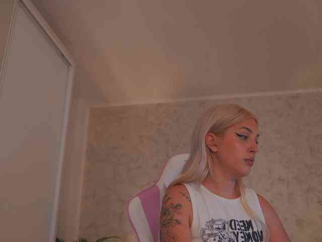 Modella: DiamondAva