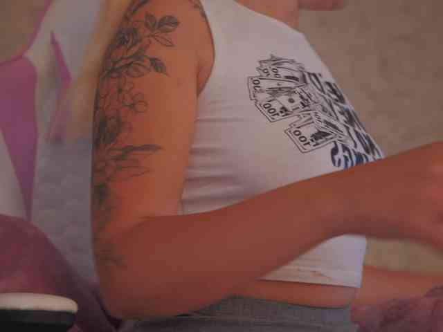DiamondAva webcam