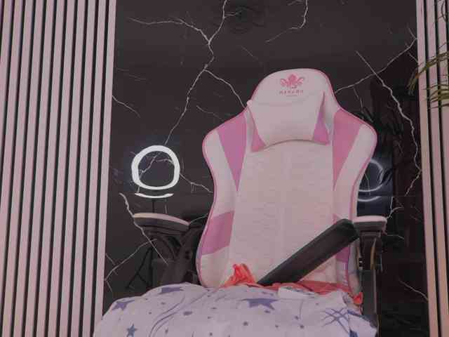DiamondAva webcam