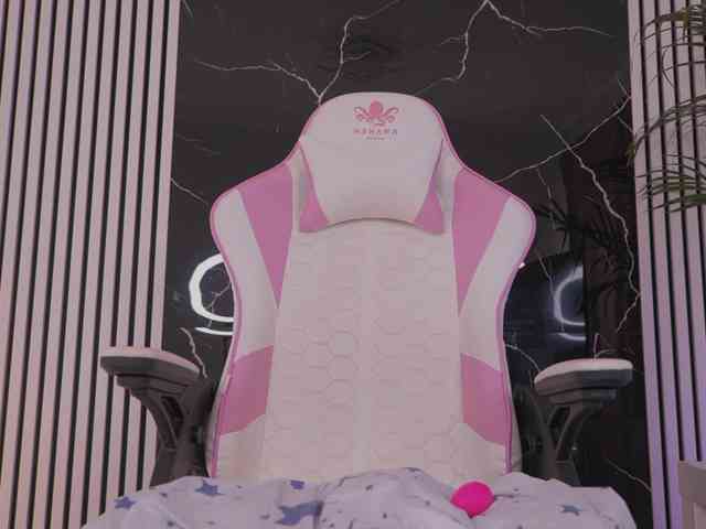 DiamondAva webcam