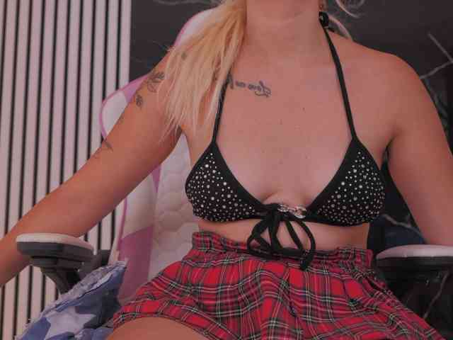 DiamondAva