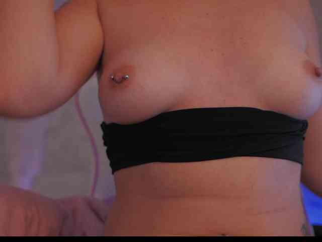 DiamondAva webcam