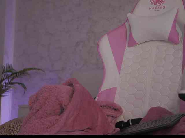 Modella: DiamondAva