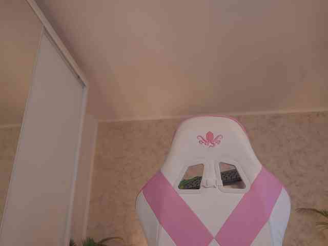 DiamondAva webcam