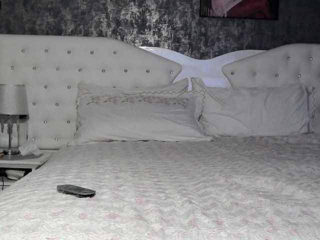 PinkNicolle live cam on BongaCams