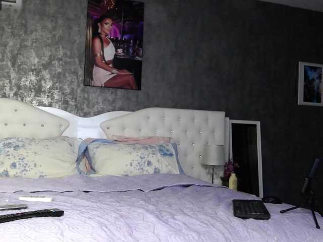 PinkNicolle live cam on BongaCams
