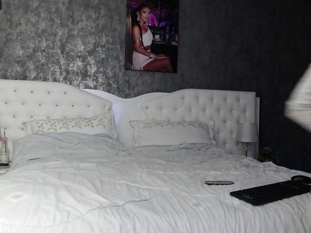 PinkNicolle live cam
