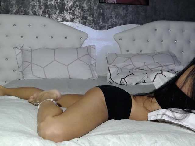 PinkNicolle live cam on BongaCams