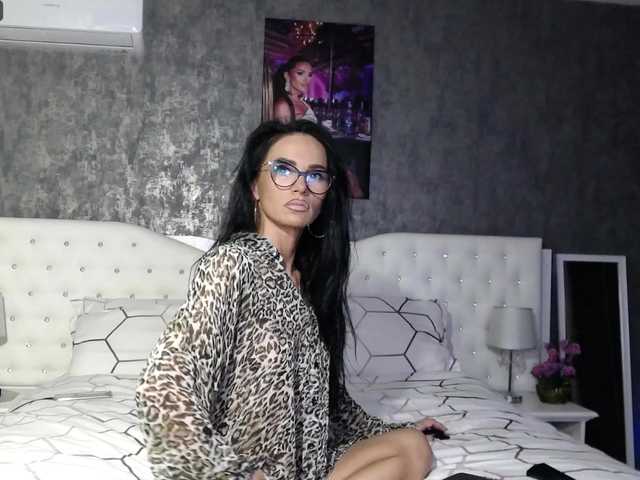 PinkNicolle live cam on BongaCams
