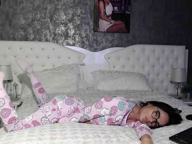 PinkNicolle PinkNicolle