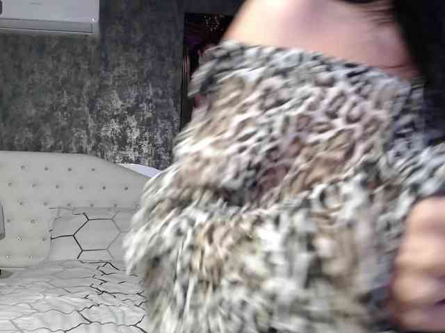 PinkNicolle webcam