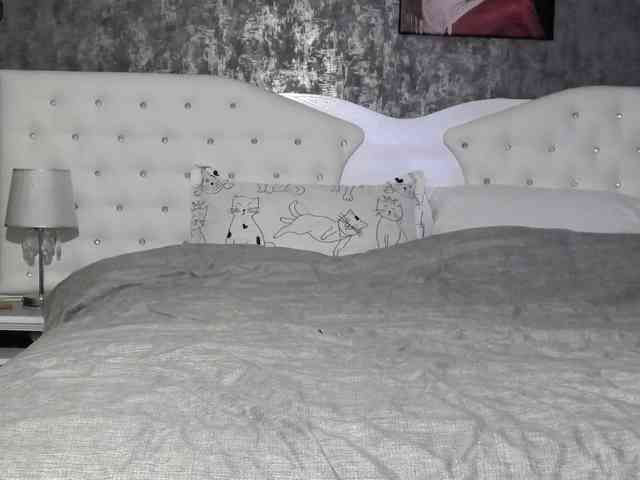 PinkNicolle webcam