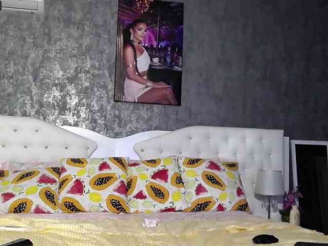 PinkNicolle webcam