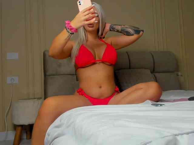 Kristinne13 webcam