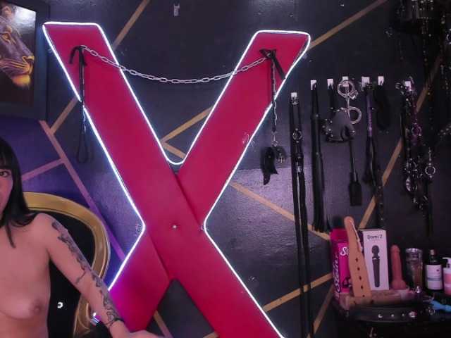 alexa-n-alex live cam on UnifiedCams