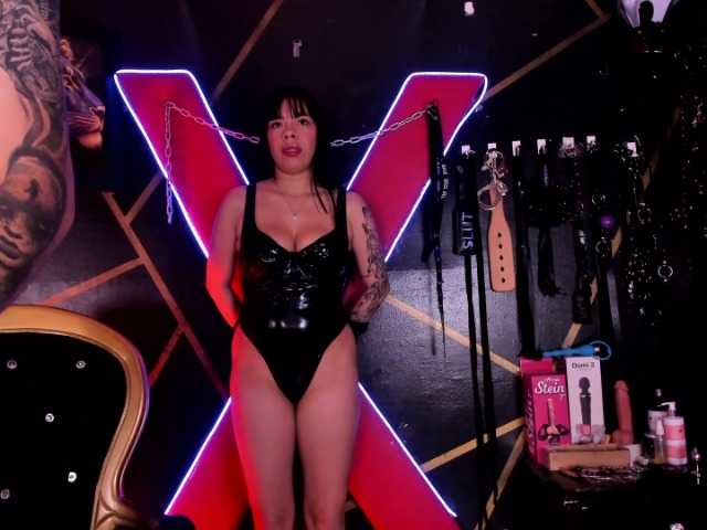 alexa-n-alex's BongaCams show and profile