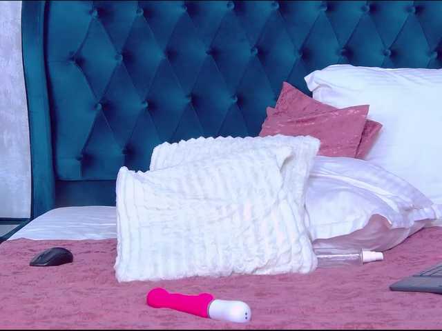 EmmaXXXQueen live cam on BongaCams