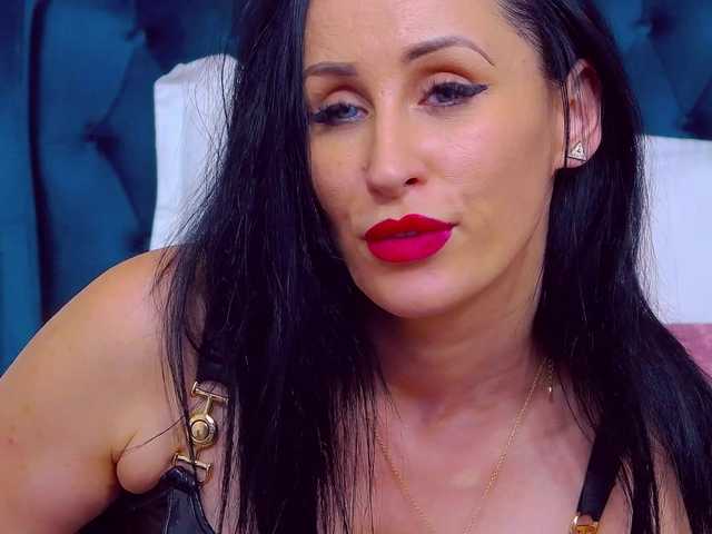 EmmaXXXQueen